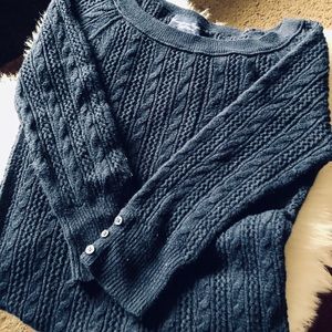 American Eagle Sweater